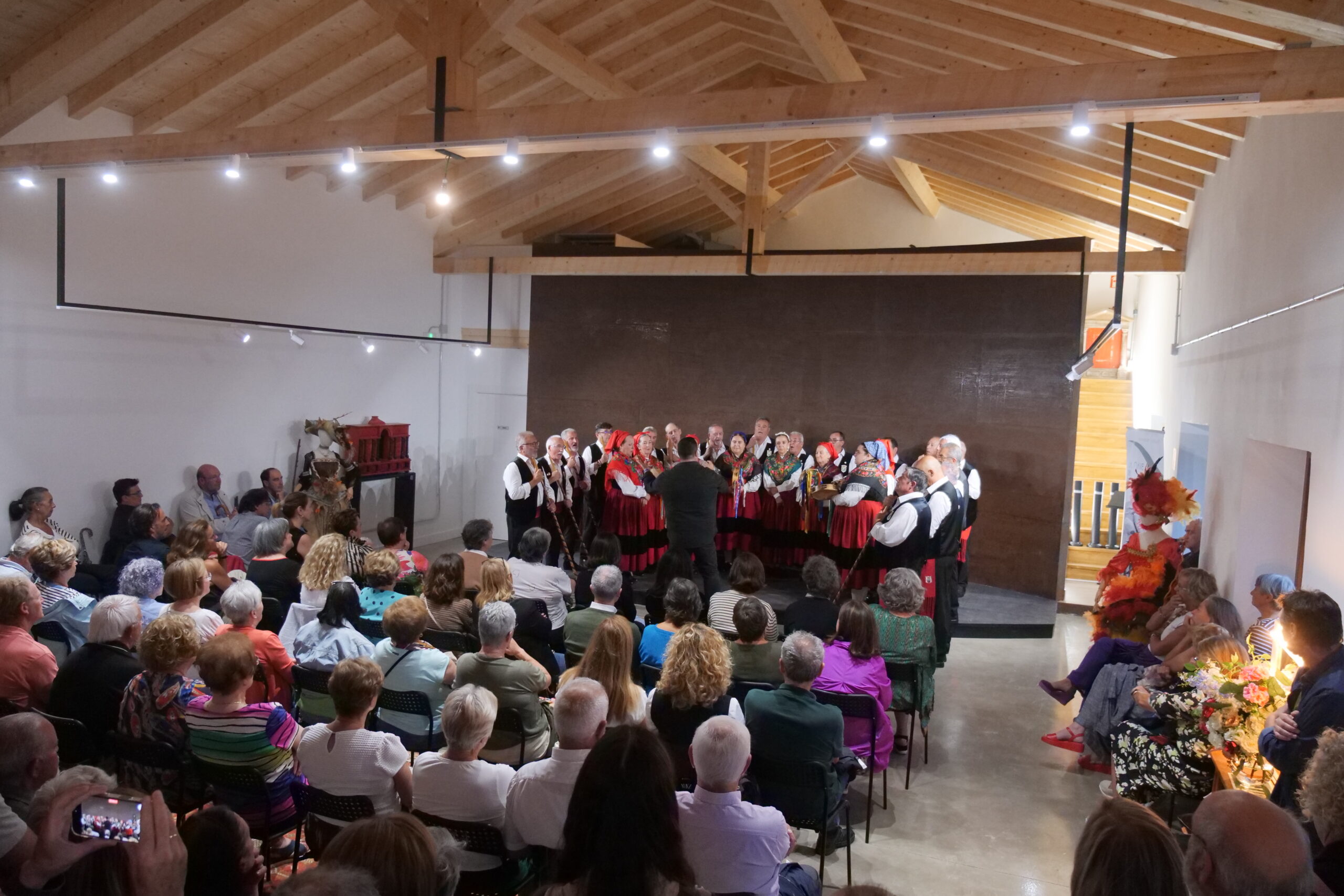 Actuación del Coro Ronda la Encina